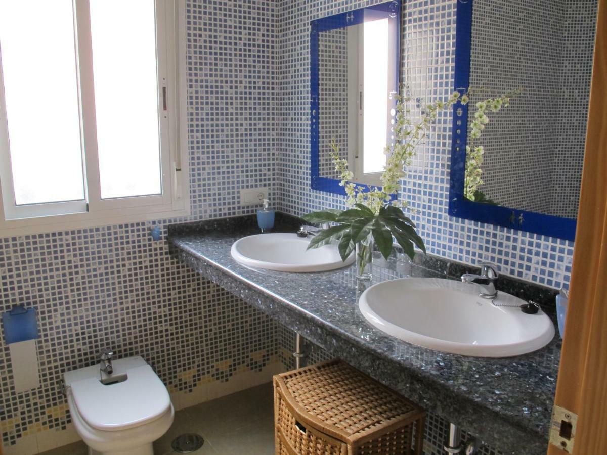 Villa Camakini With Heated Pool And Sea View Arenas (Malaga) Exterior foto