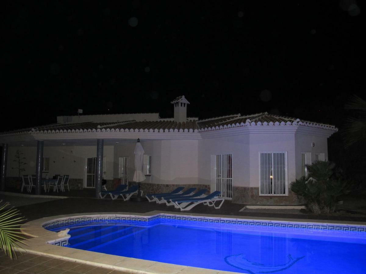 Villa Camakini With Heated Pool And Sea View Arenas (Malaga) Exterior foto