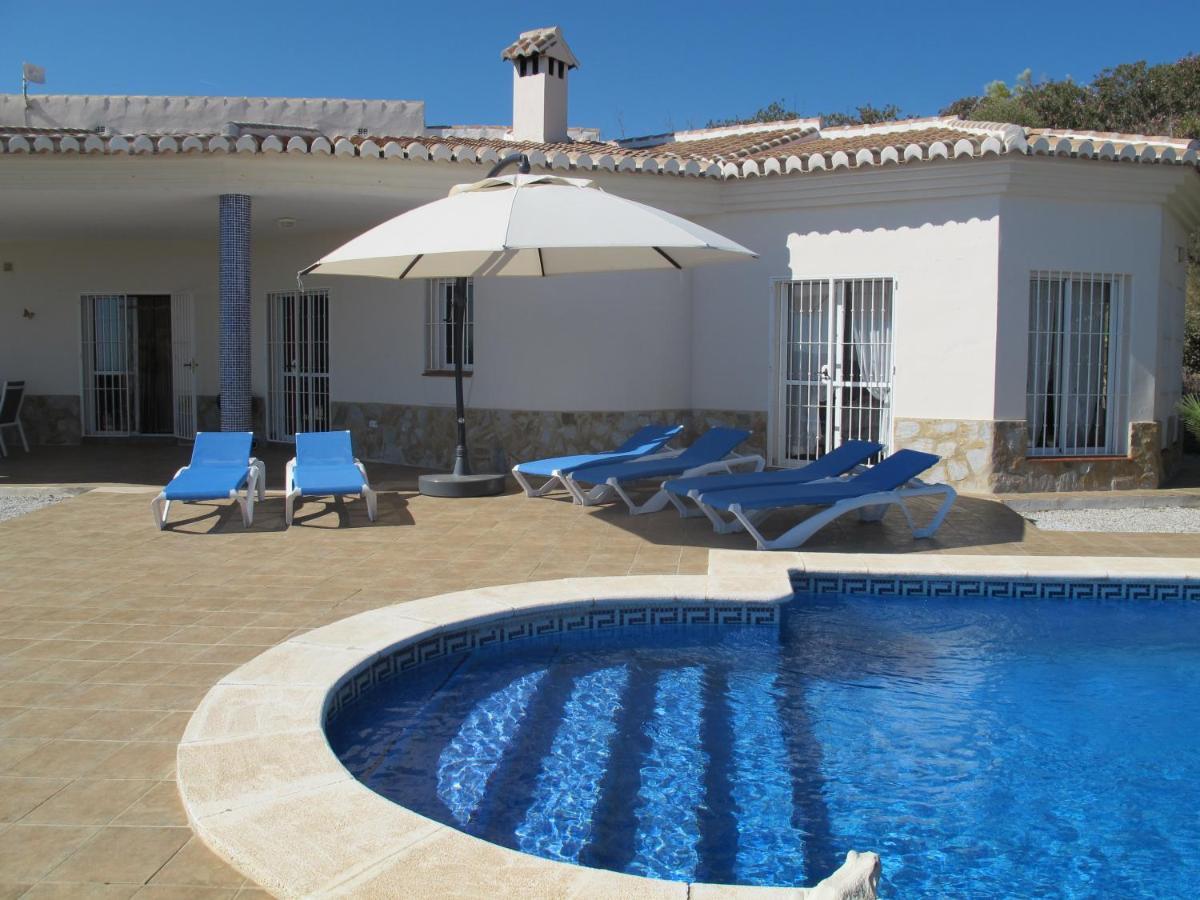 Villa Camakini With Heated Pool And Sea View Arenas (Malaga) Exterior foto